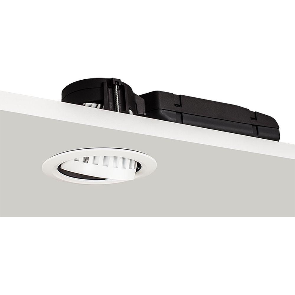 Glamox D70523482. Downlights D70-R108 LED 700 DALI 830 MB SM/WH